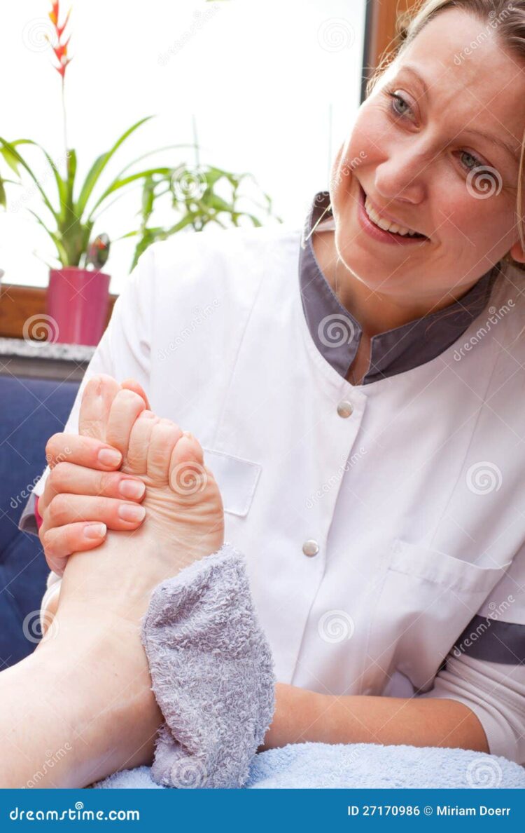 laenfermemera feet 6