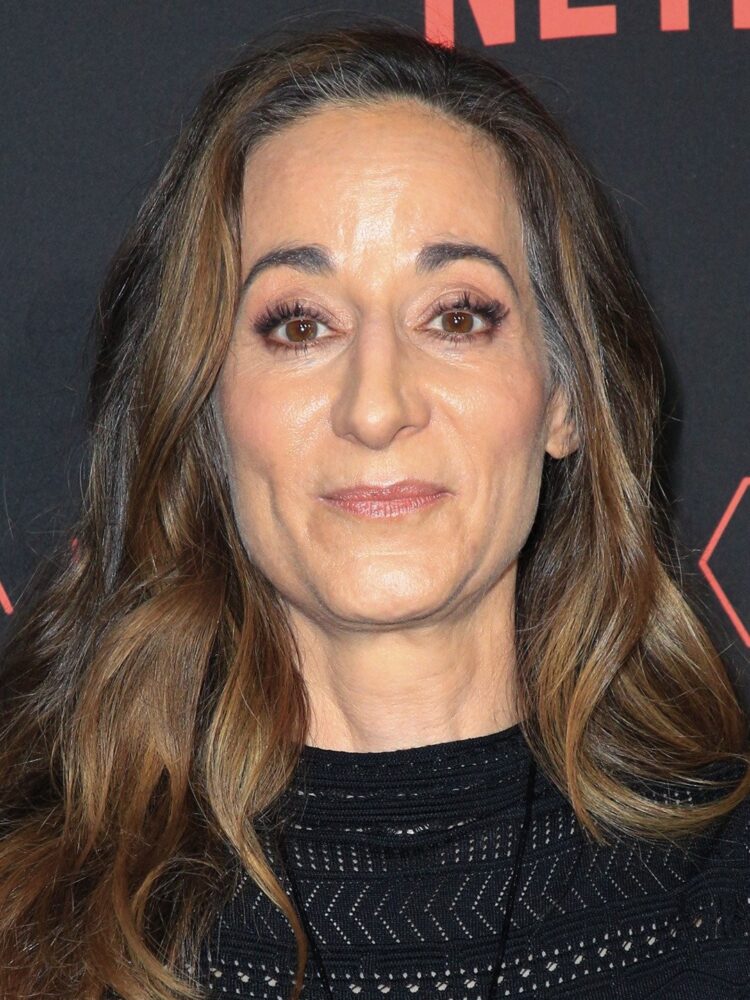 laeta kalogridis feet 3