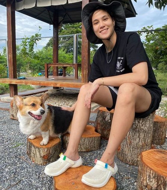 lalana kongtoranin feet 3