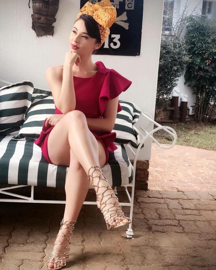 lalla hirayama feet 1