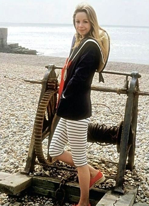 lalla ward feet 4