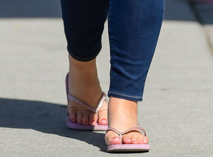 lana del rey feet