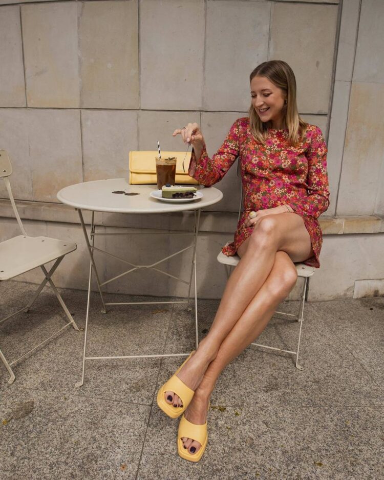 lara aleksandra gessler feet