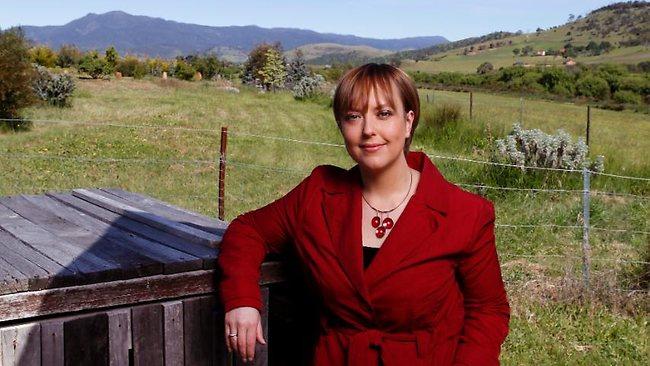 lara giddings feet 1