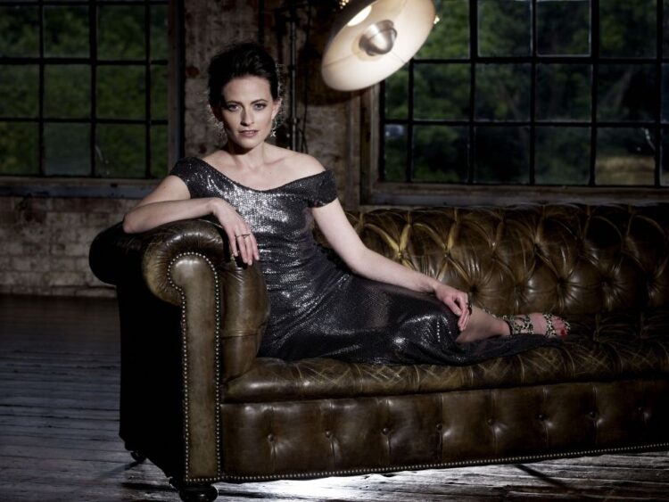 lara pulver feet 3