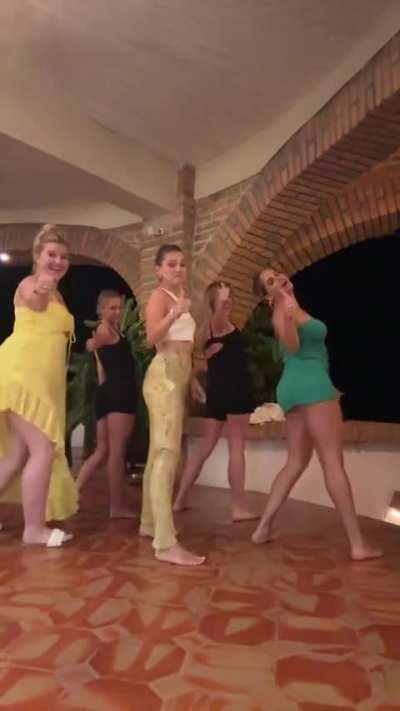 lara schildizzl feet 3