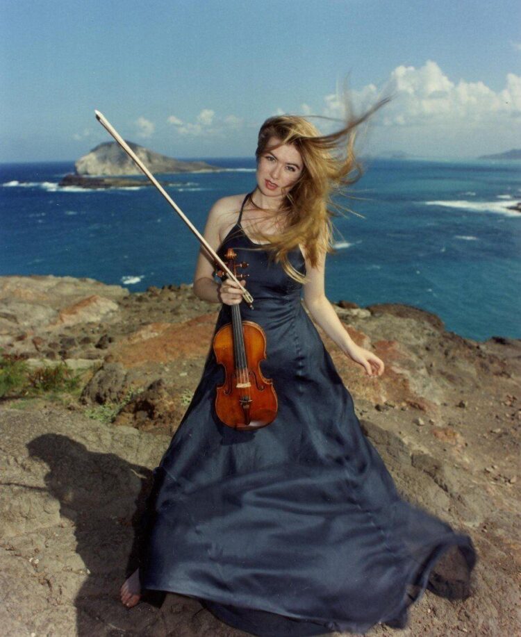 lara st. john feet 1