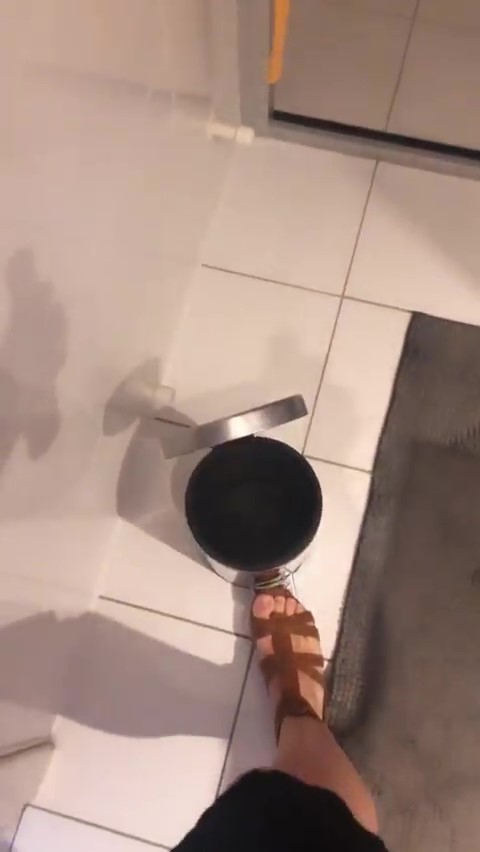 lara trautmann feet 4