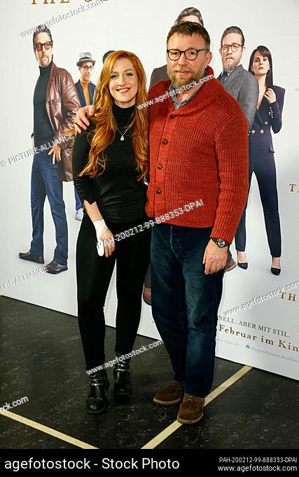 lara trautmann feet 5