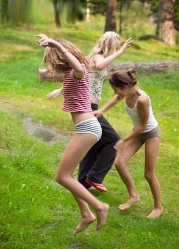 larissa arthur feet 1