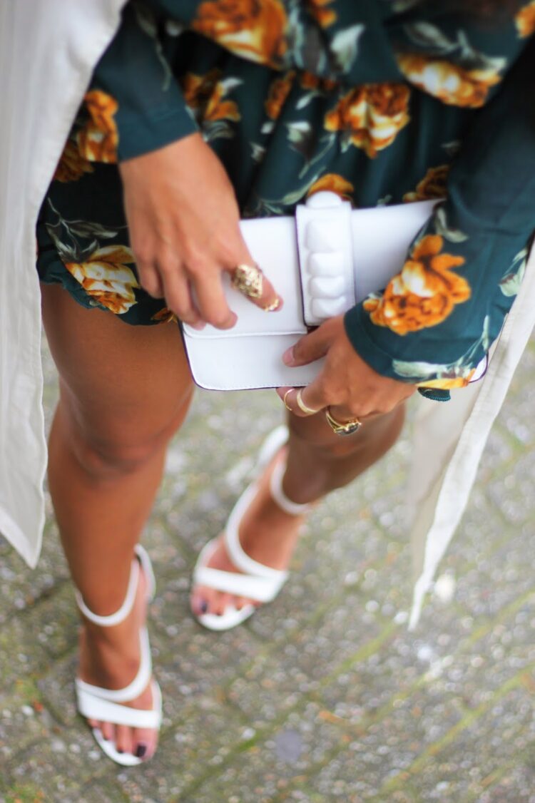 larissa bruin feet 4