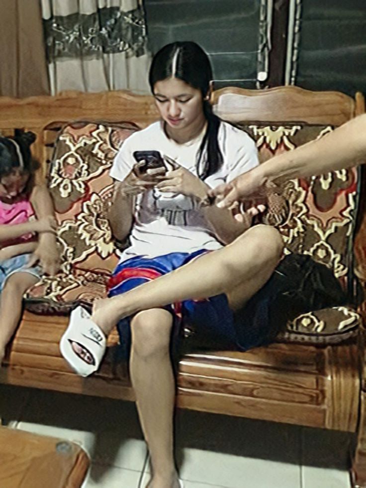 larissa kaori feet 1