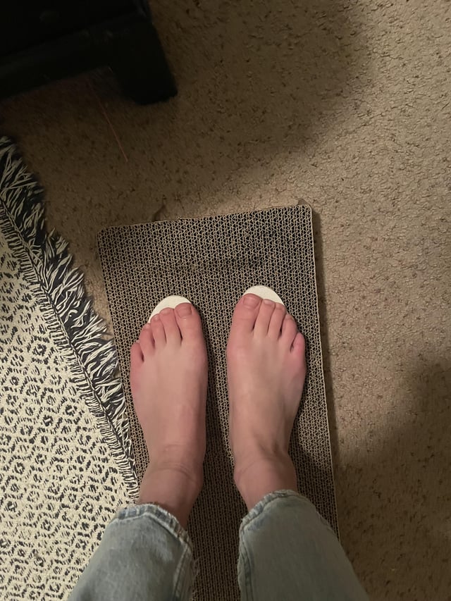 larissa kaori feet 3