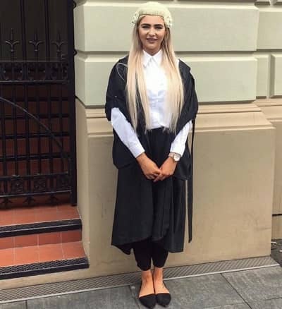 larissa trownson feet 1