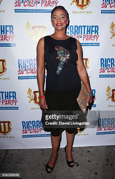 lark voorhies feet 6