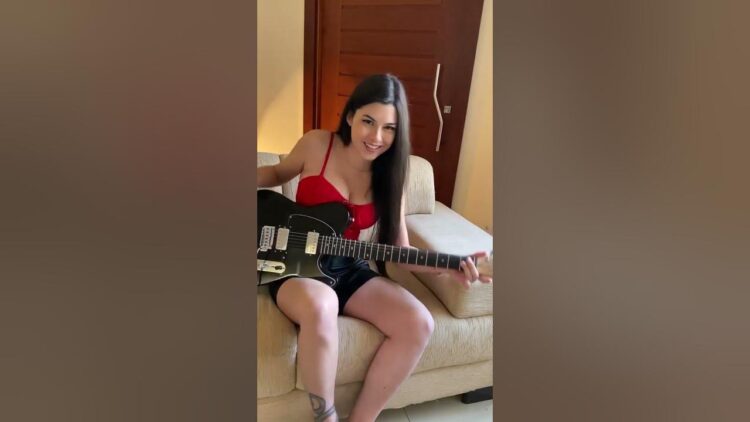 laryssa oliveira feet 4