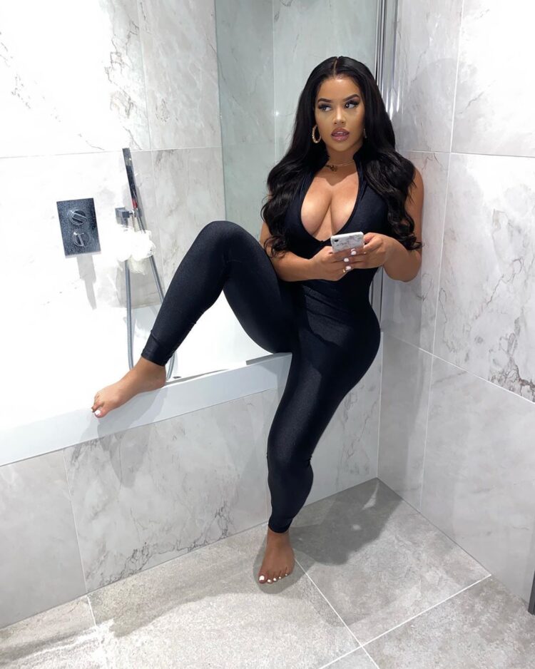 lateysha grace feet 2