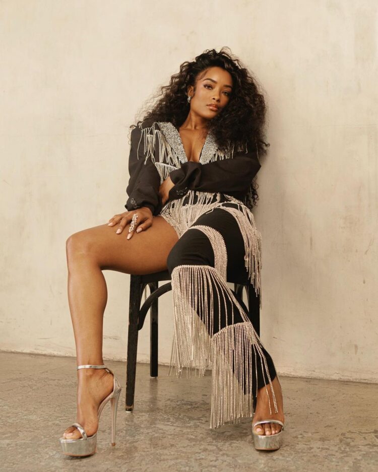 latoya tonodeo feet 1