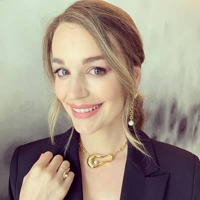 laudynne chaves feet 5