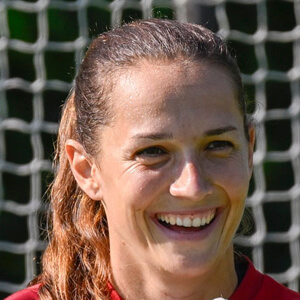 laura anna benkarth feet 5