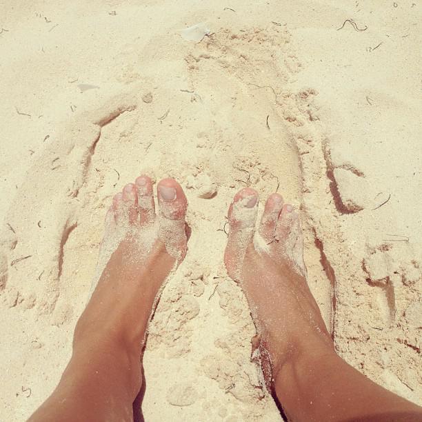 laura archbold feet 1