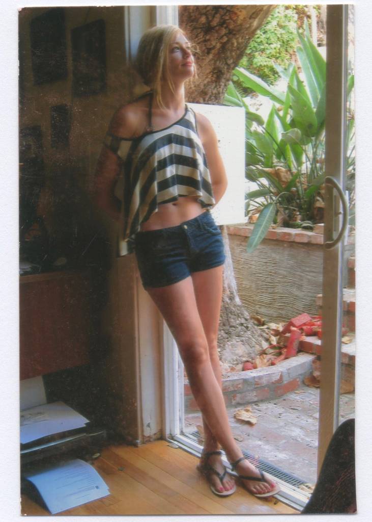 laura beth roberts feet 2