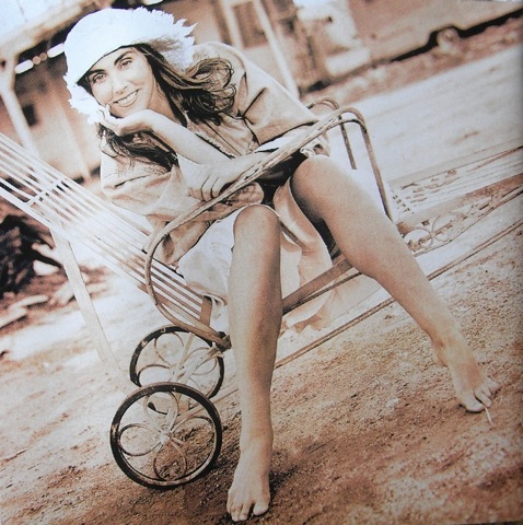 laura branigan feet 4