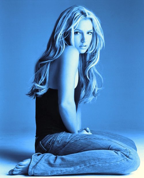 laura carswell feet 4