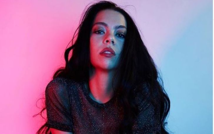 laura carswell feet 5