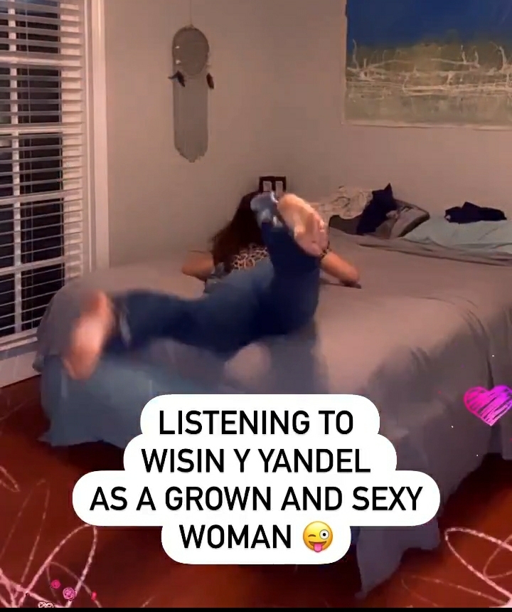 laura di lorenzo feet 3