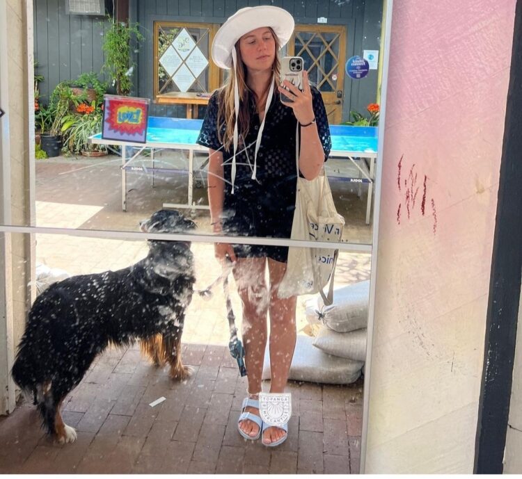 laura dreyfuss feet 3