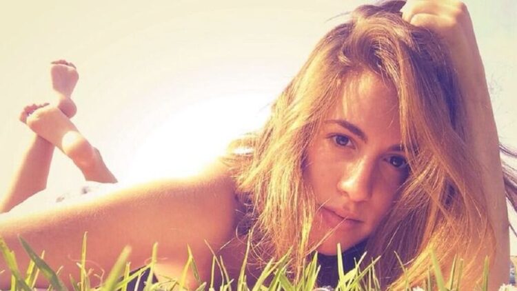 laura esquivel feet 6