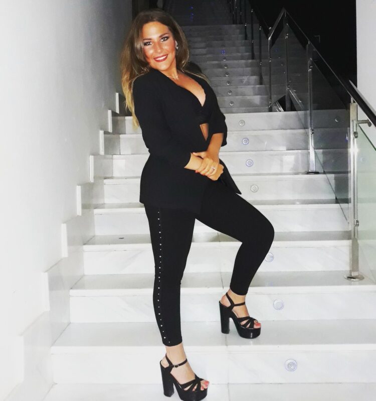 laura gallego feet 3