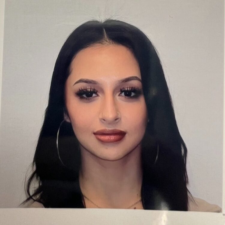 laura guevara feet 6