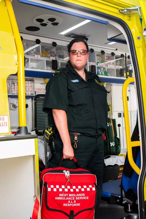 laura hickman feet 2