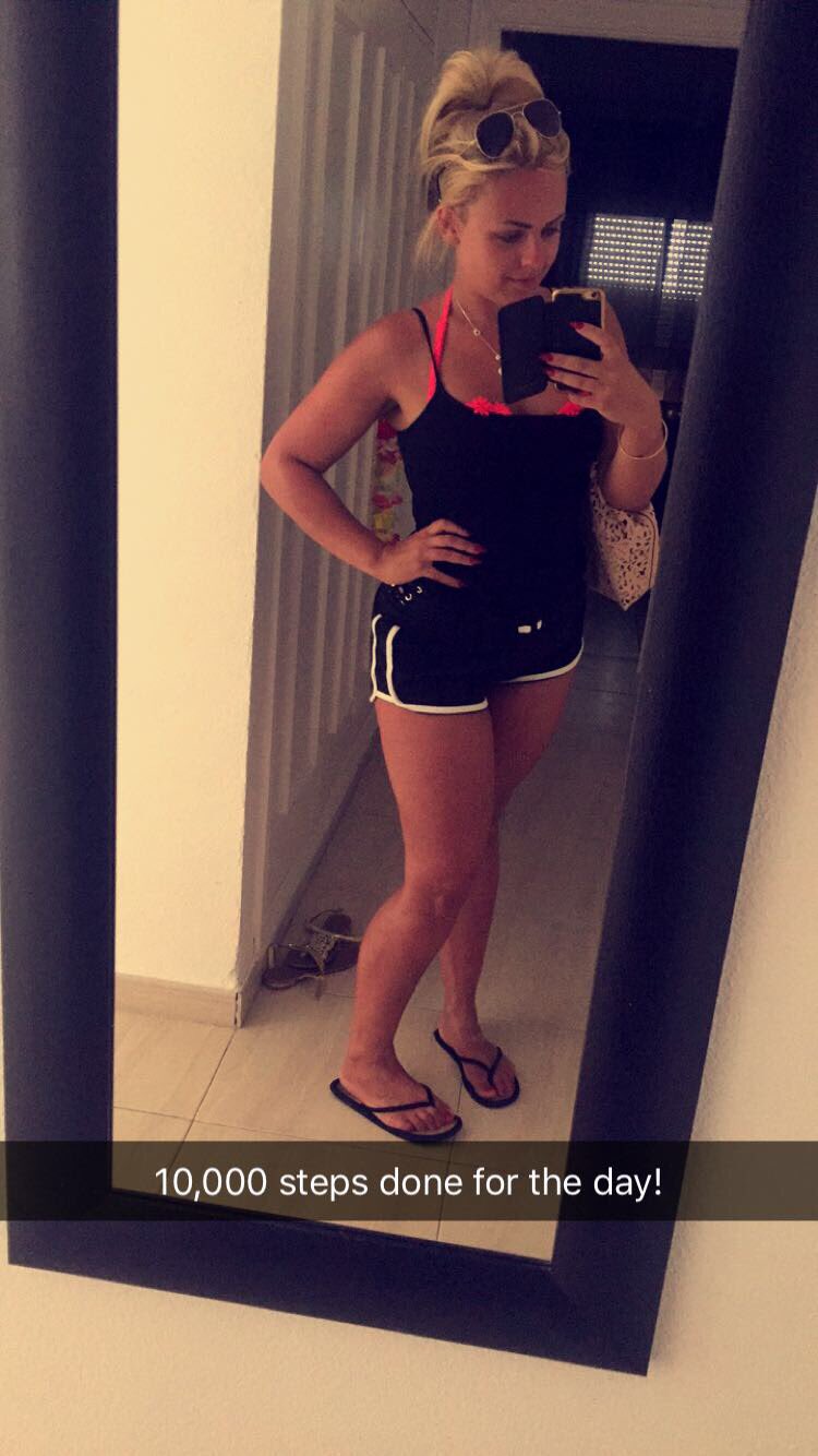 laura jane popsey feet