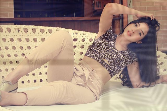 laura jaramillo feet