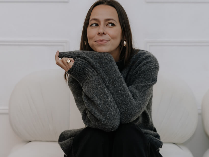 laura jenkinson feet 5