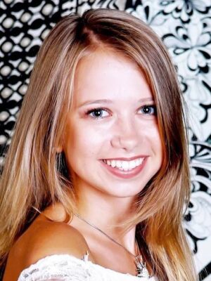 laura kamhuber feet 1