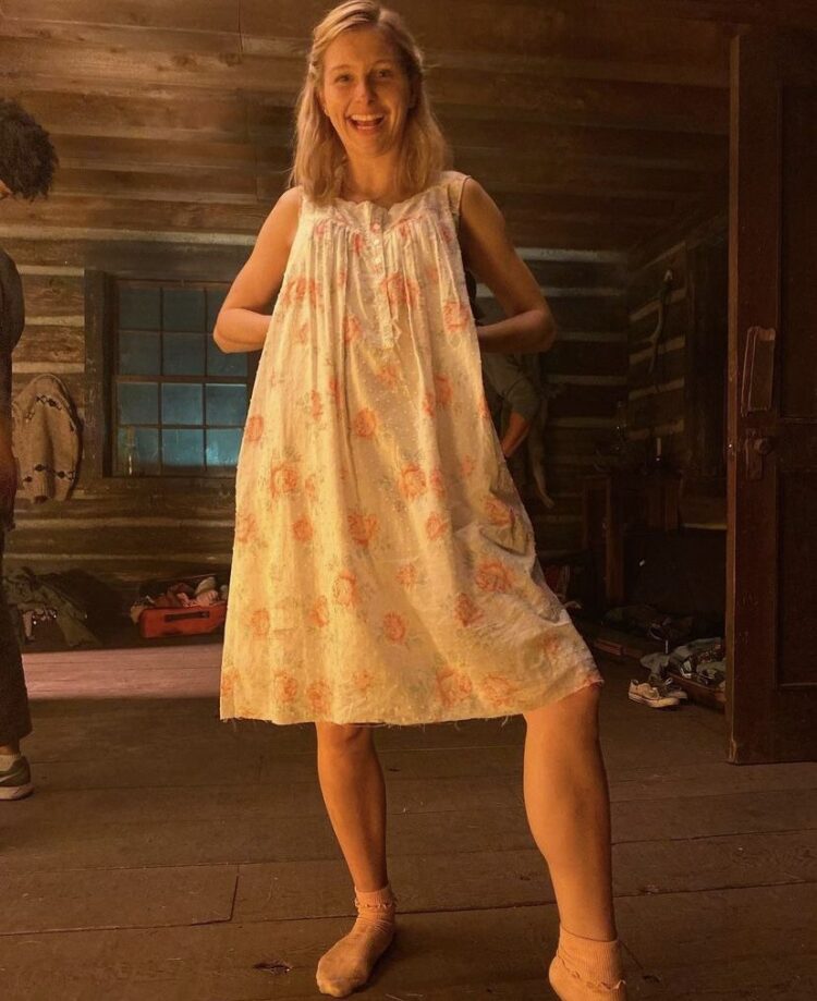 laura lee lewis feet 2