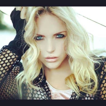 laura lena forgia feet 1