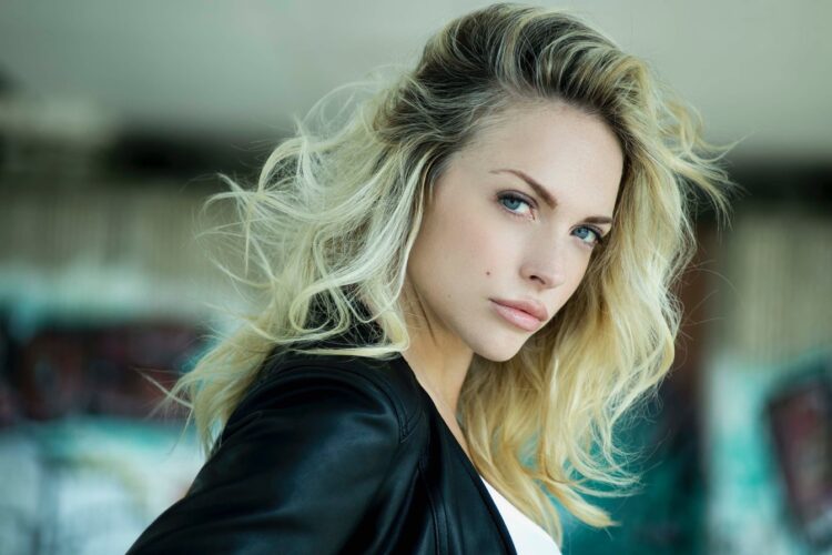 laura lena forgia feet 5