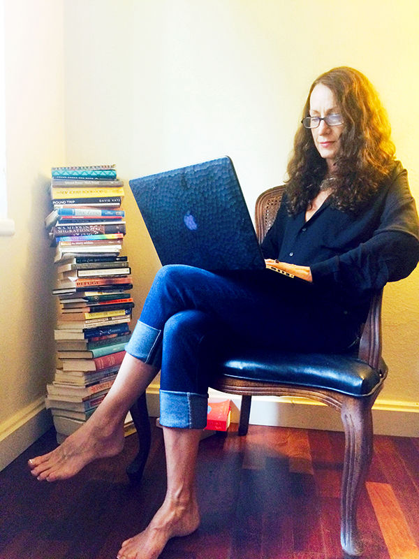 laura lentz feet