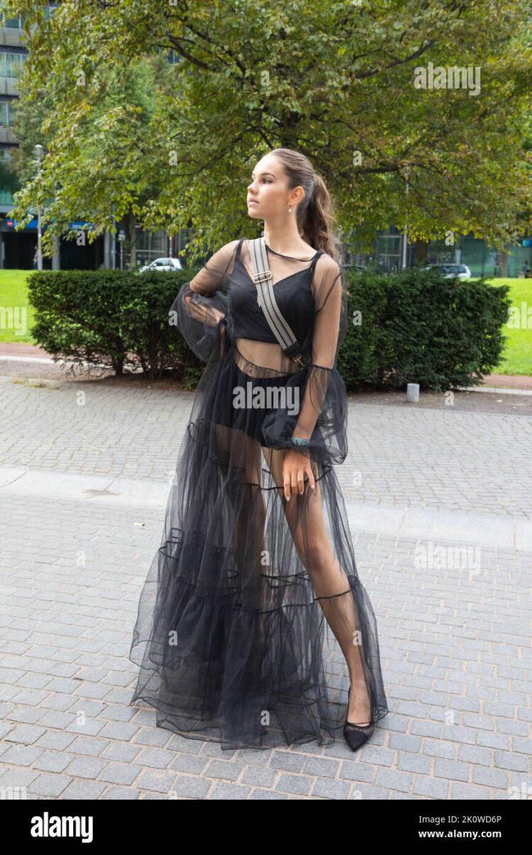 laura marie soons feet 1