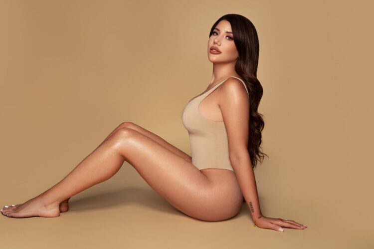 laura mellado feet 1