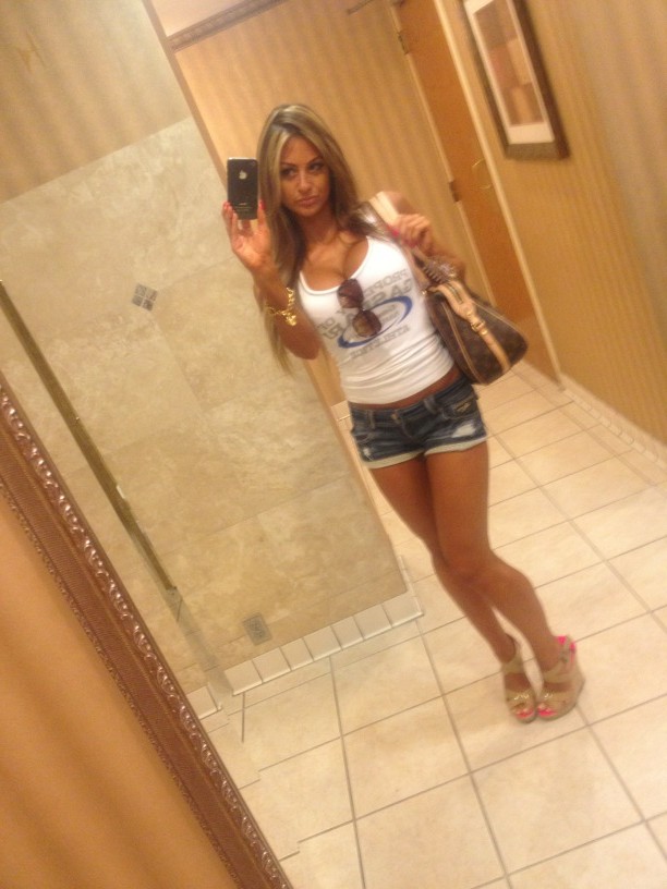 laura michelle prestin feet 5