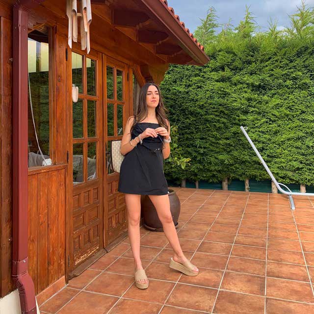 laura montero feet 5