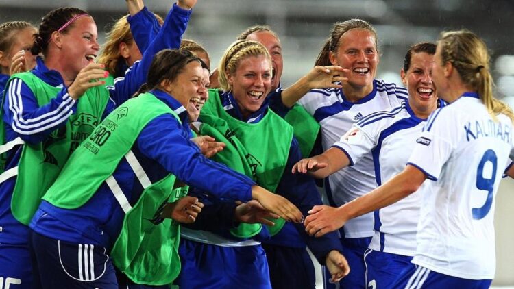 laura osterberg kalmari feet 3