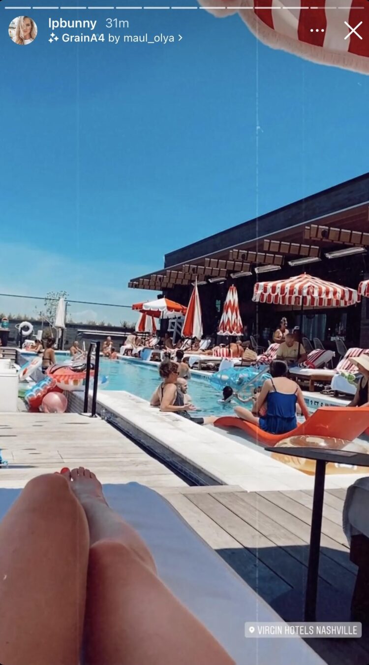 laura pierson feet 6