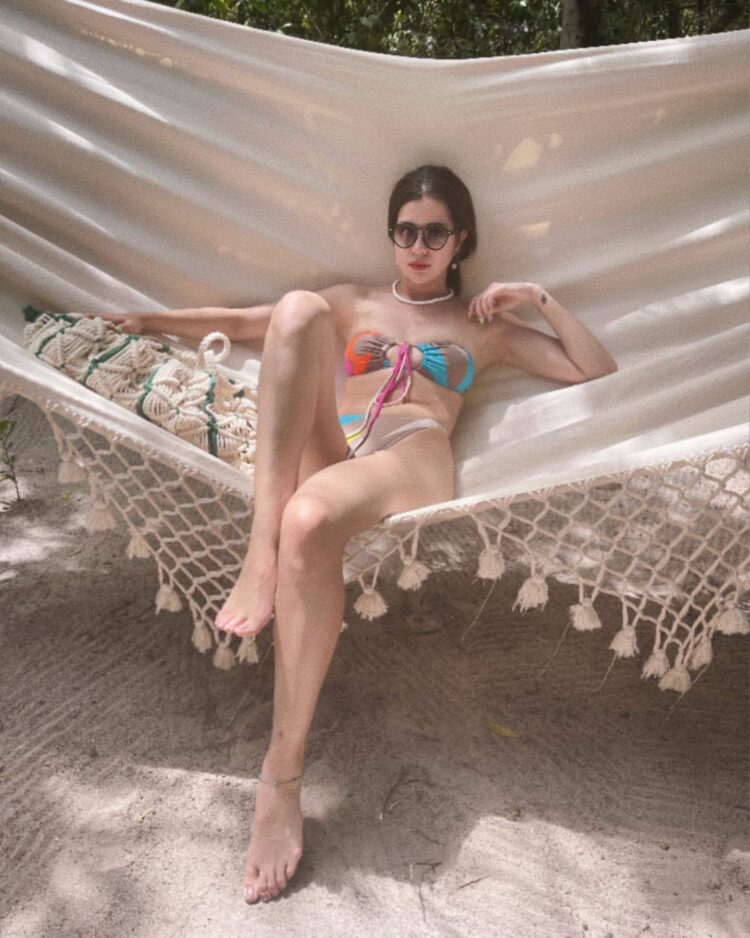 laura ramirez feet 5